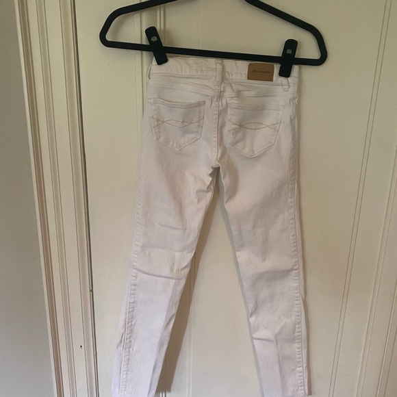 Abercrombie Kids White Skinny Jeans - Picture 5 of 5